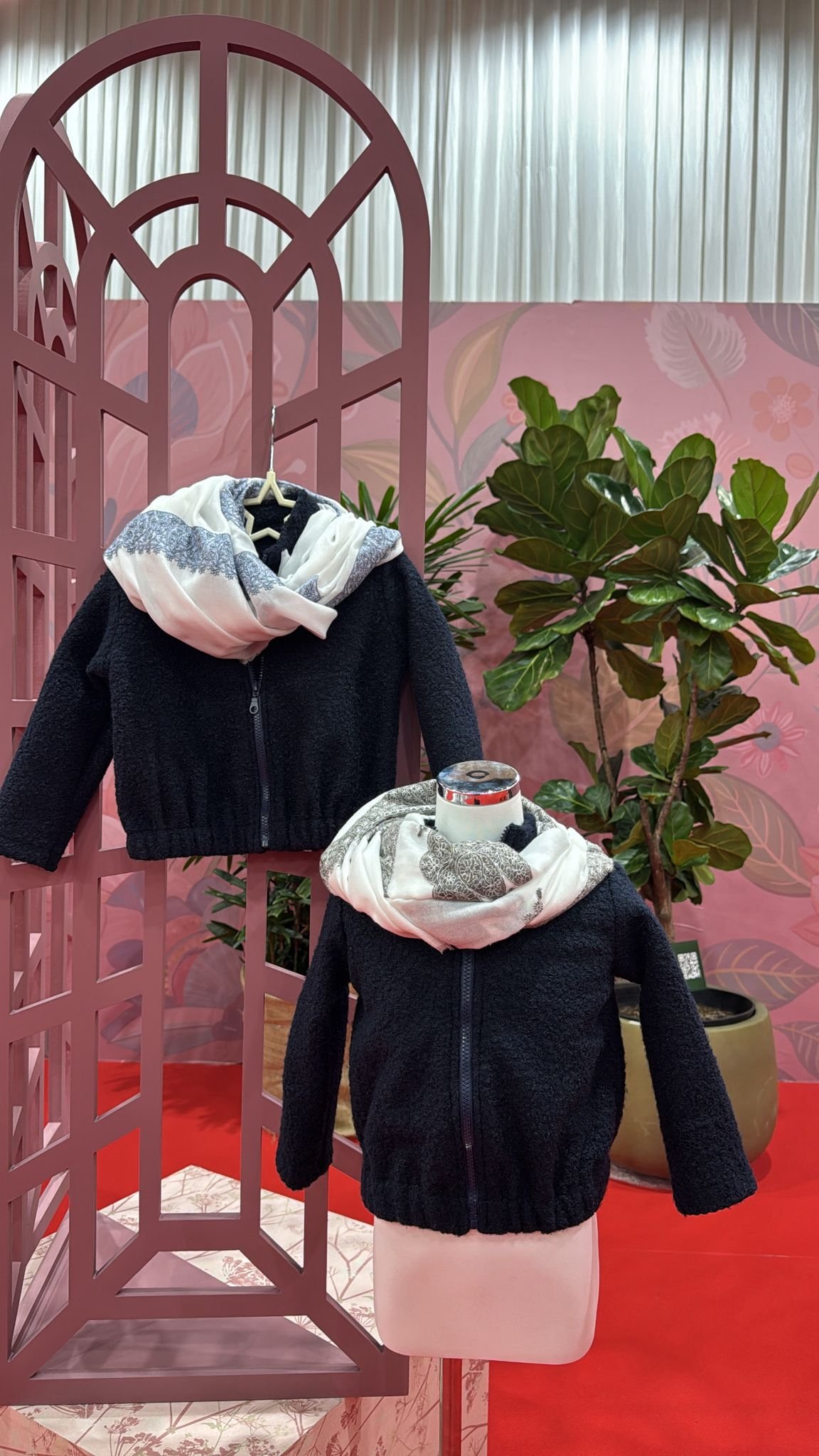 JACKET WITH SHALL